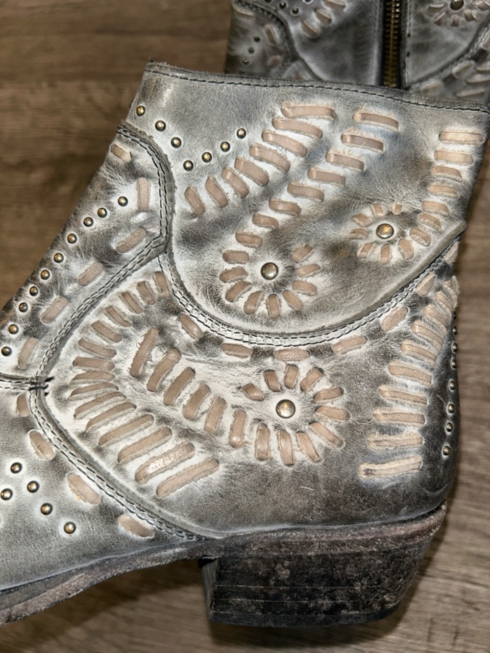 Matisse Leather Western Booties Studded Cutout Boho Festival 6 - Picture 9 of 9